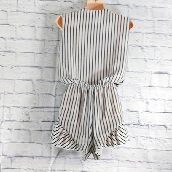 Lioness Romper Striped Blue White Ruffles Sz XS - Picture 4 of 5